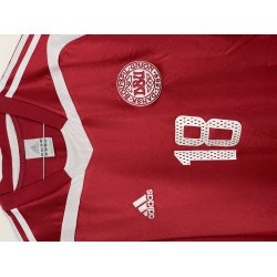 Danmark 2005/06 Hjemmebanetr�je. S�ren Larsen #18 (God) X-Large