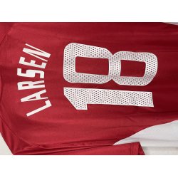 Danmark 2005/06 Hjemmebanetr�je. S�ren Larsen #18 (God) X-Large