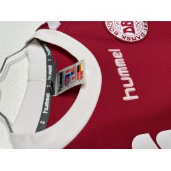 Danmark 2002/04 Hjemmebanetr�je. Thomas Helveg #6 (God) Medium