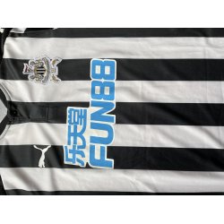 Newcastle United Hjemmebane. 2017-18. (God) Medium