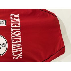 Bayern M�nchen 2010/11 Hjemmebanetr�je. Bastian Schweinsteiger #31 (God) Large