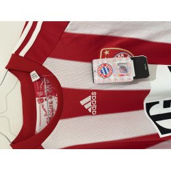 Bayern M�nchen 2010/11 Hjemmebanetr�je. Bastian Schweinsteiger #31 (God) Large