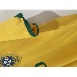 Brasilien 2006/08 Hjemmebanetr�je. Roberto Carlos #6 (God) Medium
