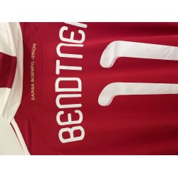 Danmark 2010/12 Hjemmebane. Nicklas Bendtner #11 (God) Large