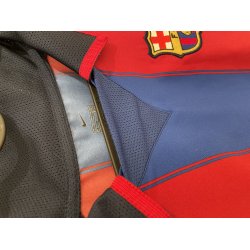 FC Barcelona 2003/04 Hjemmebanetr�je. Ronaldinho #10 (God) Large