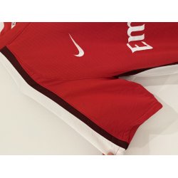 Arsenal 2008/10 Hjemmebanetr�je. Nicklas Bendtner #52 (God) Medium