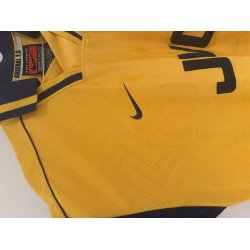 Arsenal 1996/97 Udebanetr�je. (God) Large