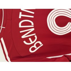 Danmark 2006/08 Hjemmebane Player Issue. Nicklas Bendtner #9 (God) Large