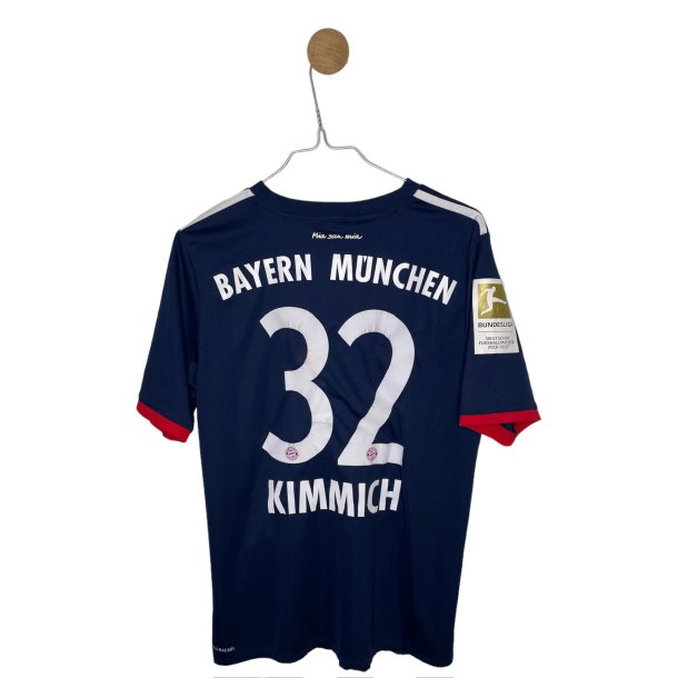 Bayern Mnchen 20017/18 Udetrje. Kimmich #32 (God / okay) Brne XL