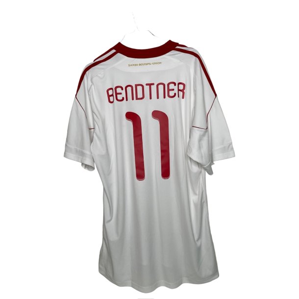 Danmark 2010/12 Udebanetrje. Nicklas Bendtner #11 (God) X-Large 