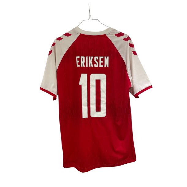 Danmark 2021/22 Hjemmebanetrje. Christian Eriksen #10 (God) X-Large (fitter lille)
