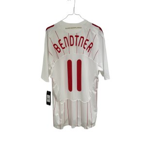 Danmark 2008 Udebanetrje. Nicklas Bendtner #11 (God) X-Large 